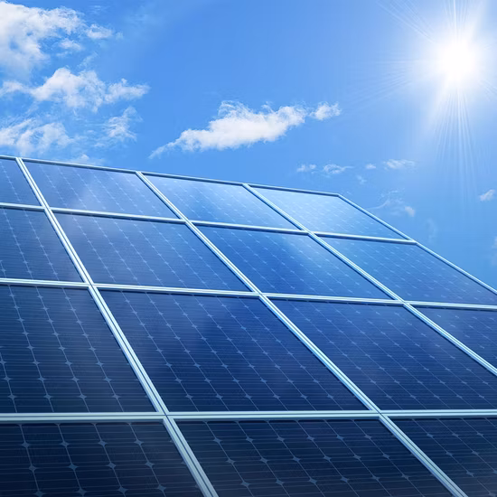700W 690W 680W Halbzelle Günstiger Preis Monokristallines Solar-PV-Modul Ganzes Solarpanel für Solarenergiesystem